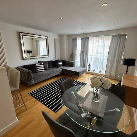 شقة Two Br Flat 5 Mins Walk From London Eye G96 المظهر الخارجي الصورة